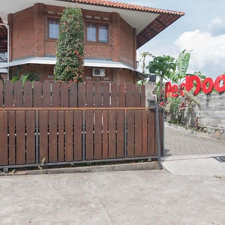 Reddoorz Plus Near Dago Pakar Bandung Ngoại thất bức ảnh