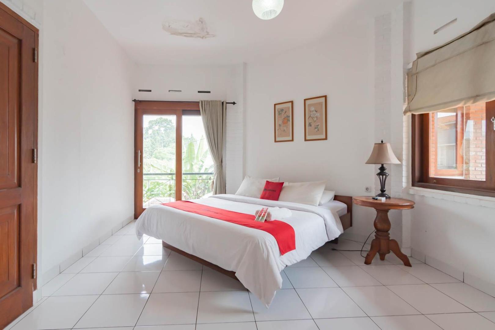 Reddoorz Plus Near Dago Pakar Bandung Ngoại thất bức ảnh