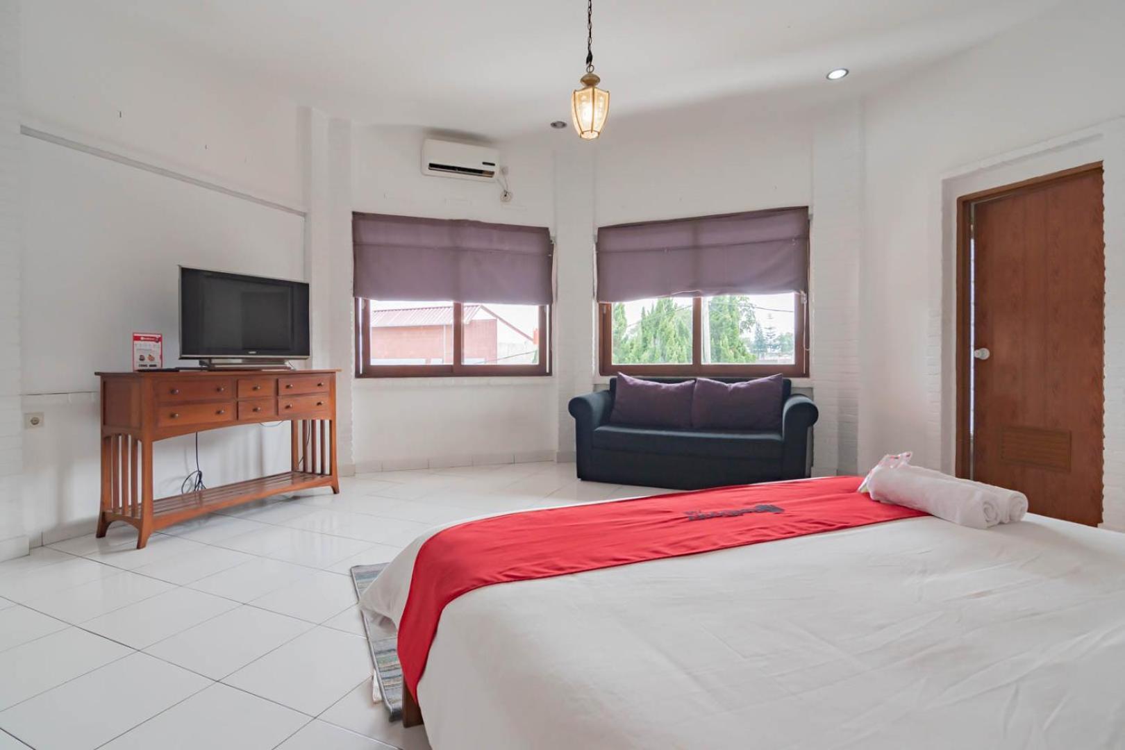 Reddoorz Plus Near Dago Pakar Bandung Ngoại thất bức ảnh