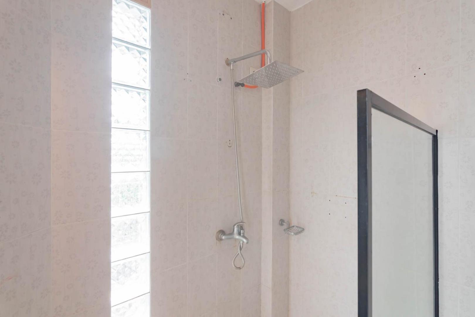 Reddoorz Plus Near Dago Pakar Bandung Ngoại thất bức ảnh