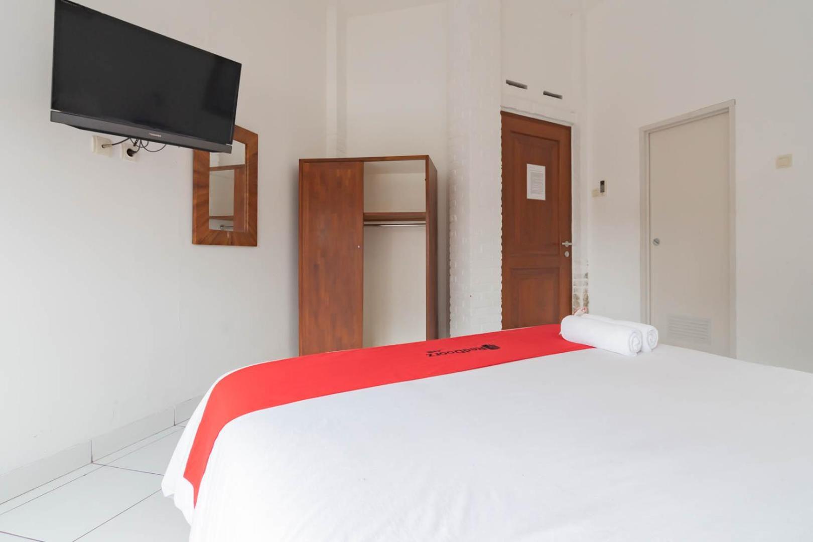 Reddoorz Plus Near Dago Pakar Bandung Ngoại thất bức ảnh