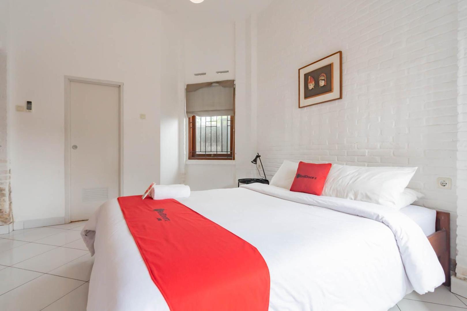 Reddoorz Plus Near Dago Pakar Bandung Ngoại thất bức ảnh