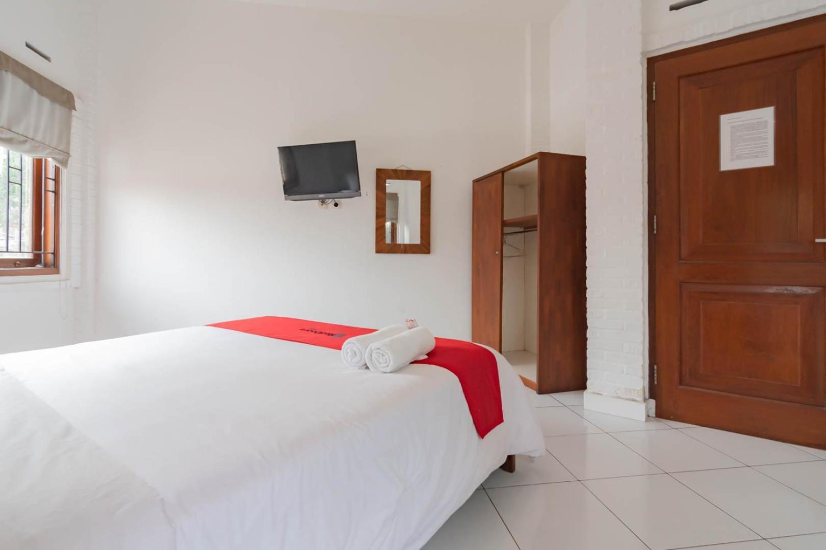 Reddoorz Plus Near Dago Pakar Bandung Ngoại thất bức ảnh